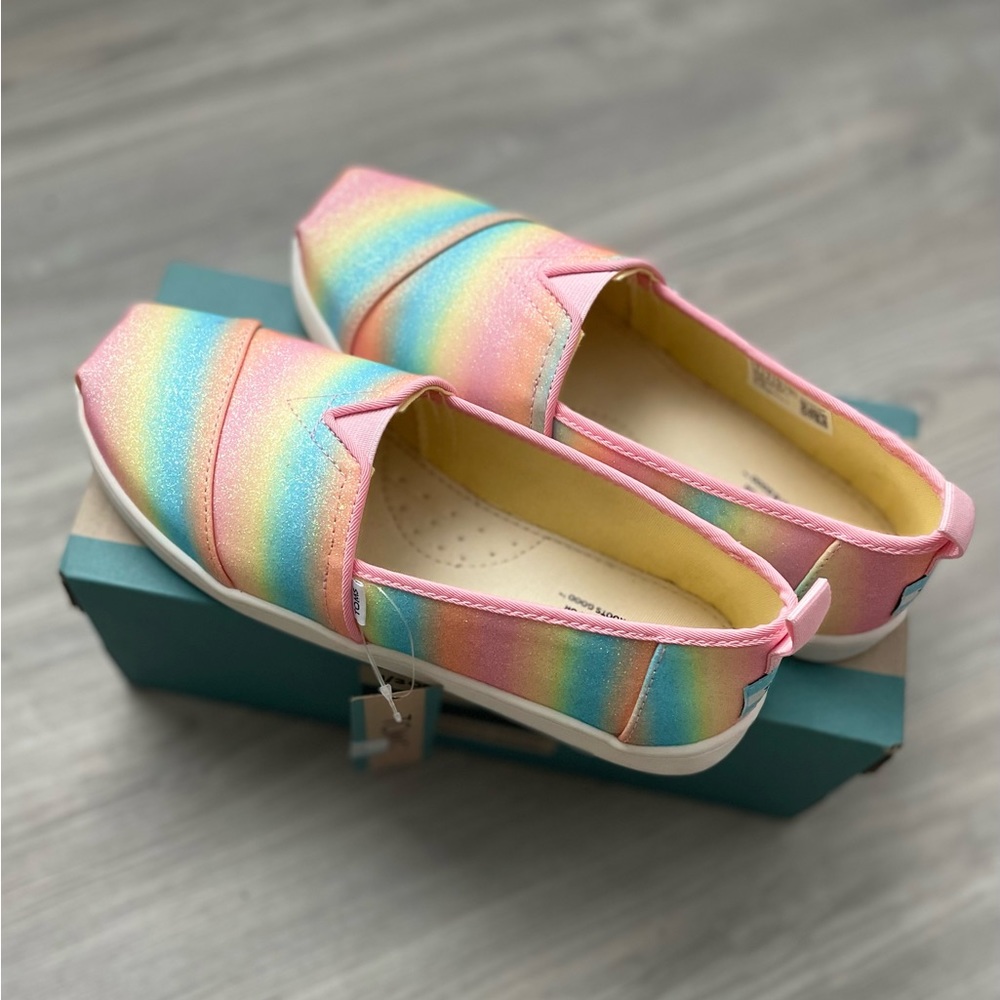 TOMS Youth Size 4 Pastel Rainbow Glitter